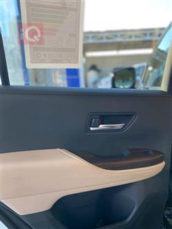 تۆیۆتا لاند کروزەر